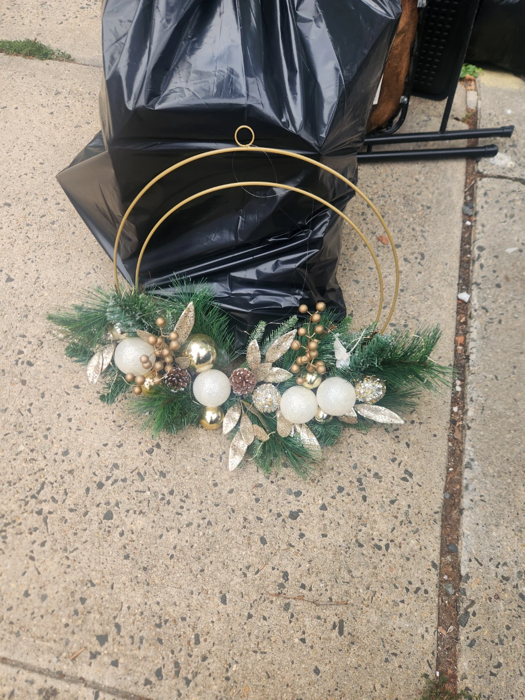 Gold Hoop Christmas Wreath