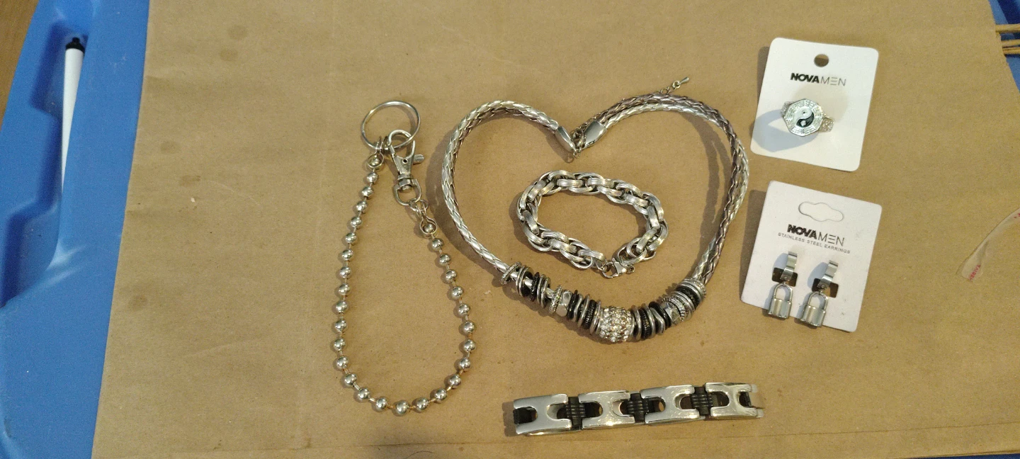 Silver and Black Jewelry Set - photo 4