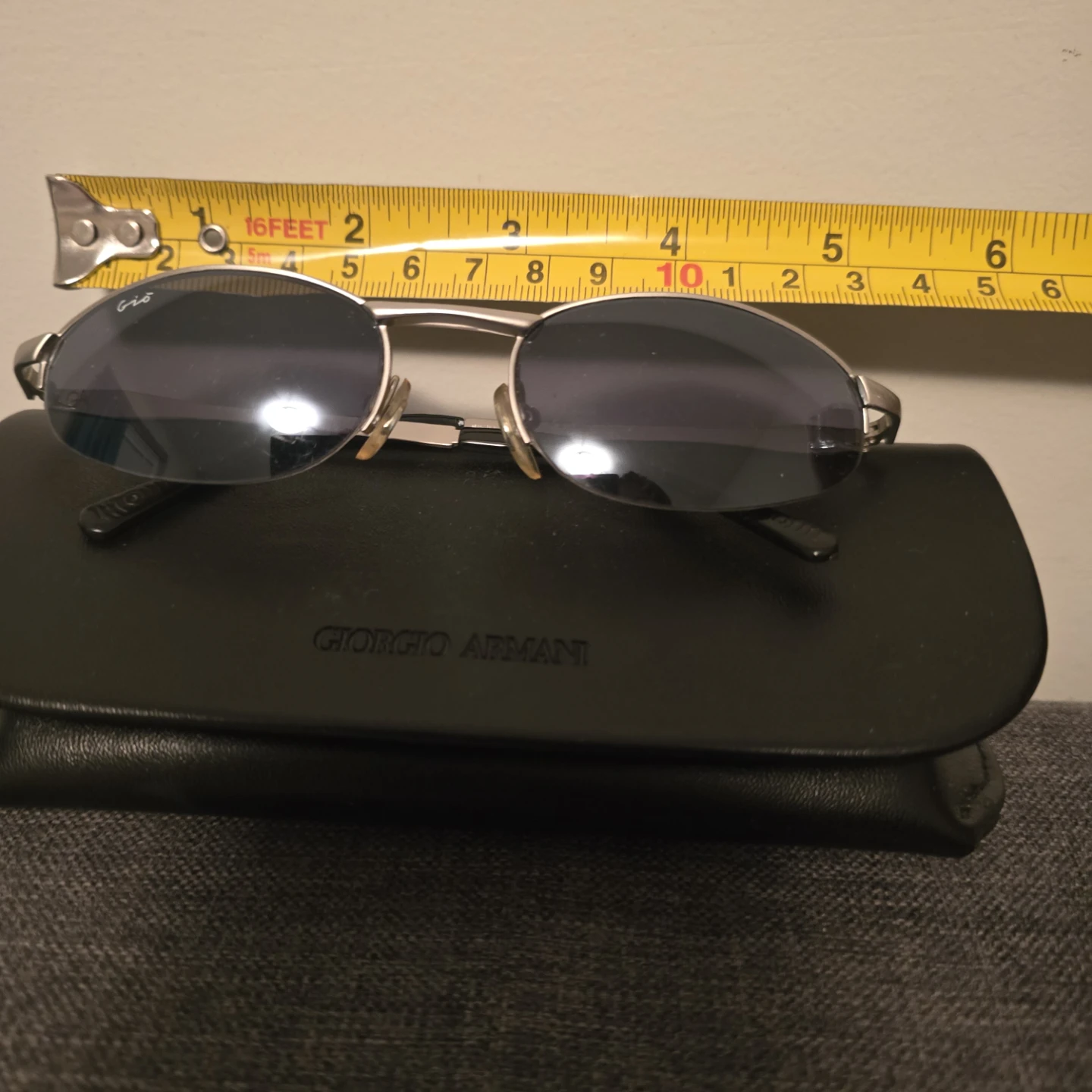 Vintage Giorgio Armani "Gio" Gunmetal Oval Sunglasses - photo 5