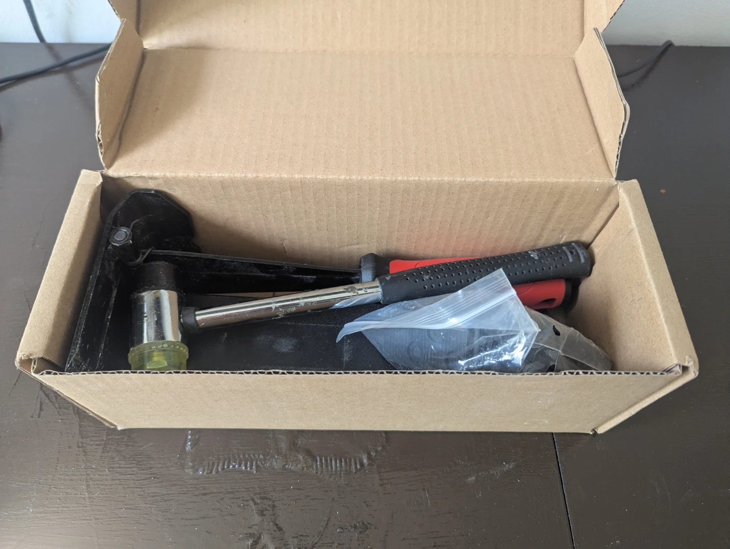 Goldblatt Pro Flooring Installation & Trim Removal Kit