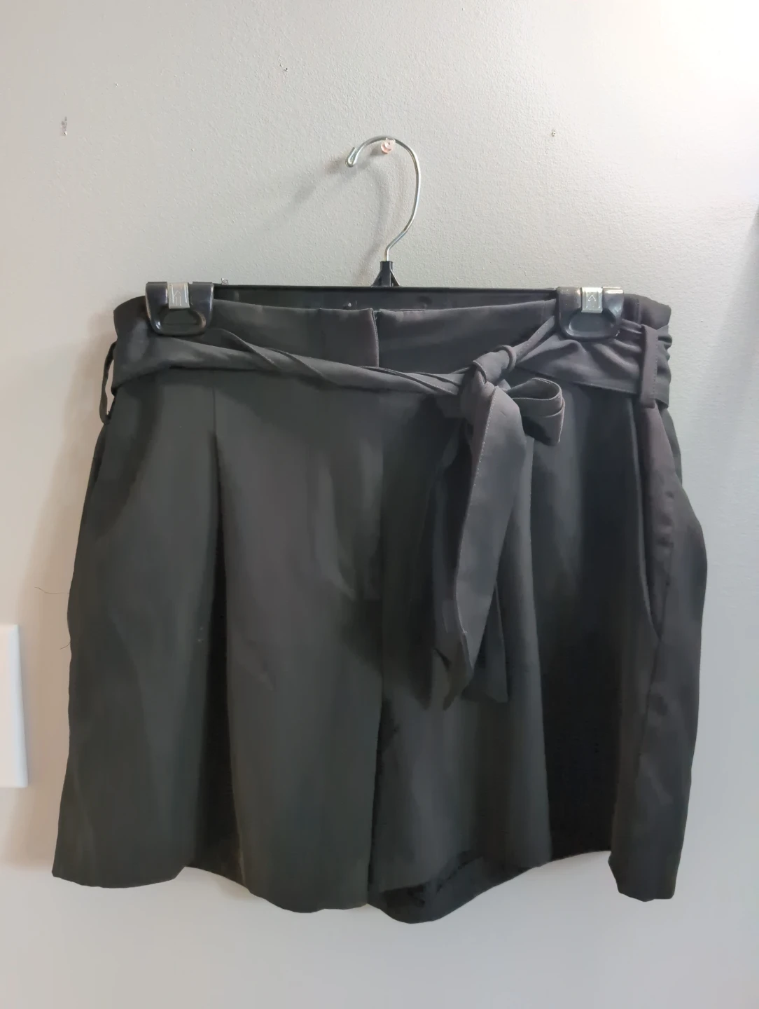 Black high waisted tie belt shorts