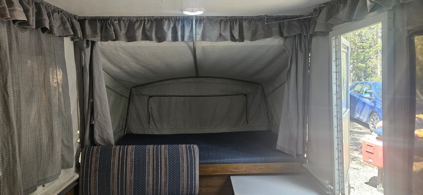 1992 Skamper 170C Tent Trailer - photo 3