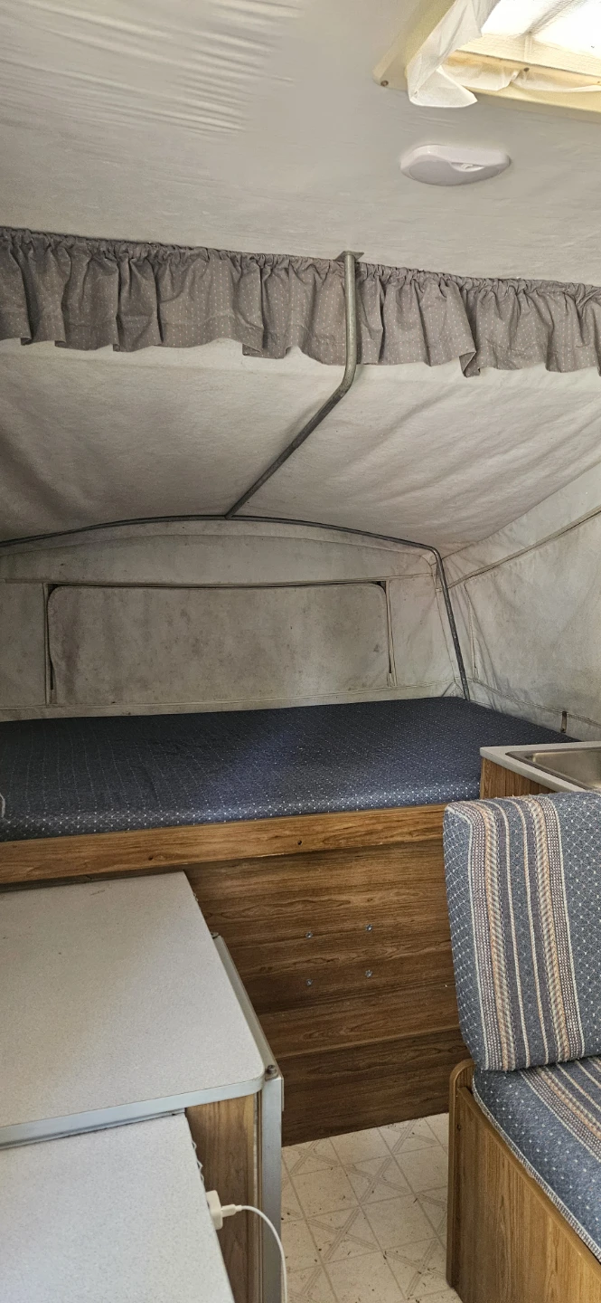 1992 Skamper 170C Tent Trailer - photo 4