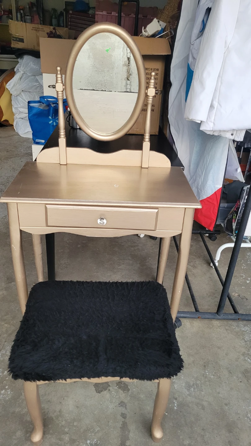Gold Vanity Set with Oval Mirror and Stool