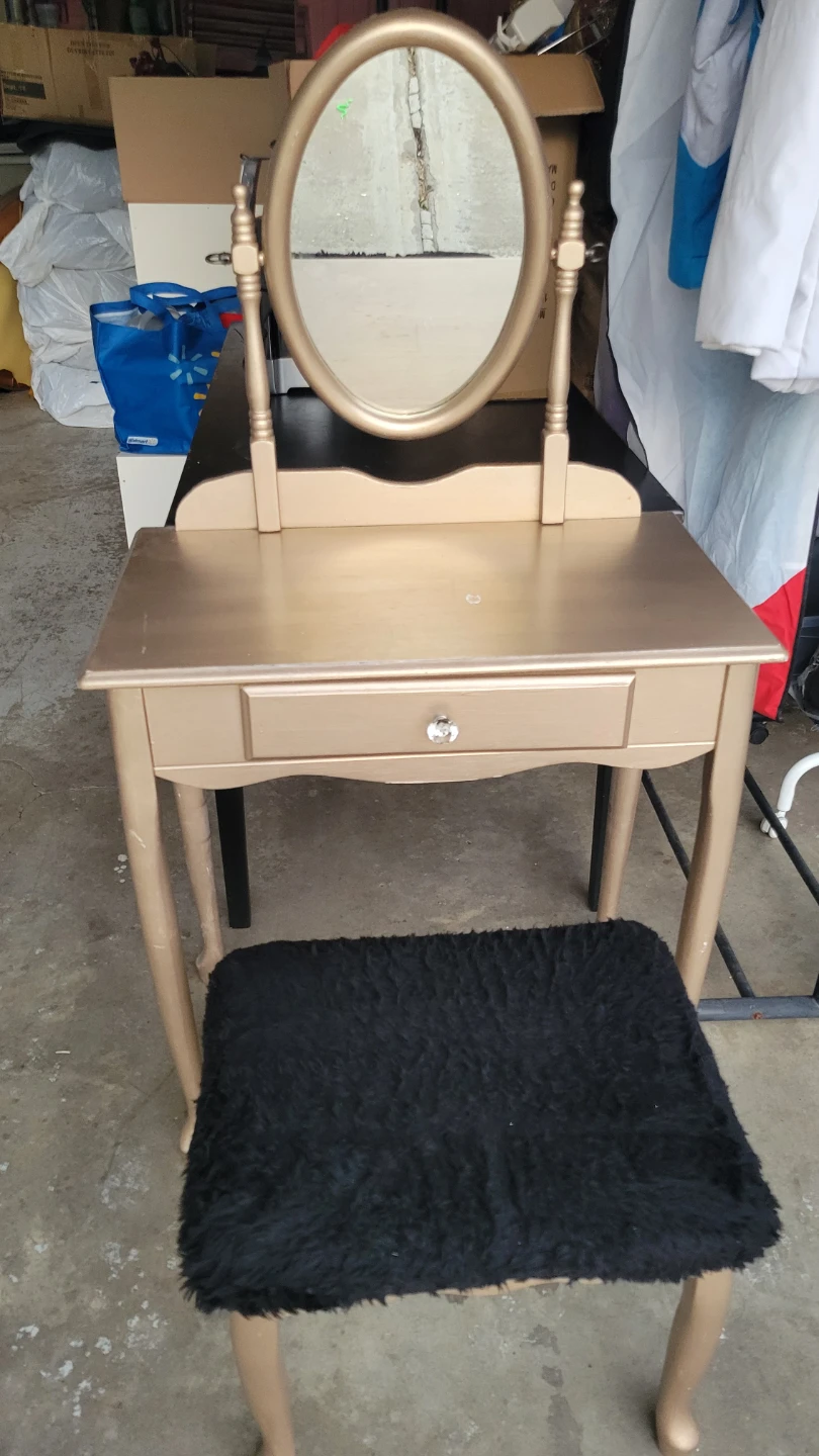 Gold Vanity Set with Oval Mirror and Stool - photo 2