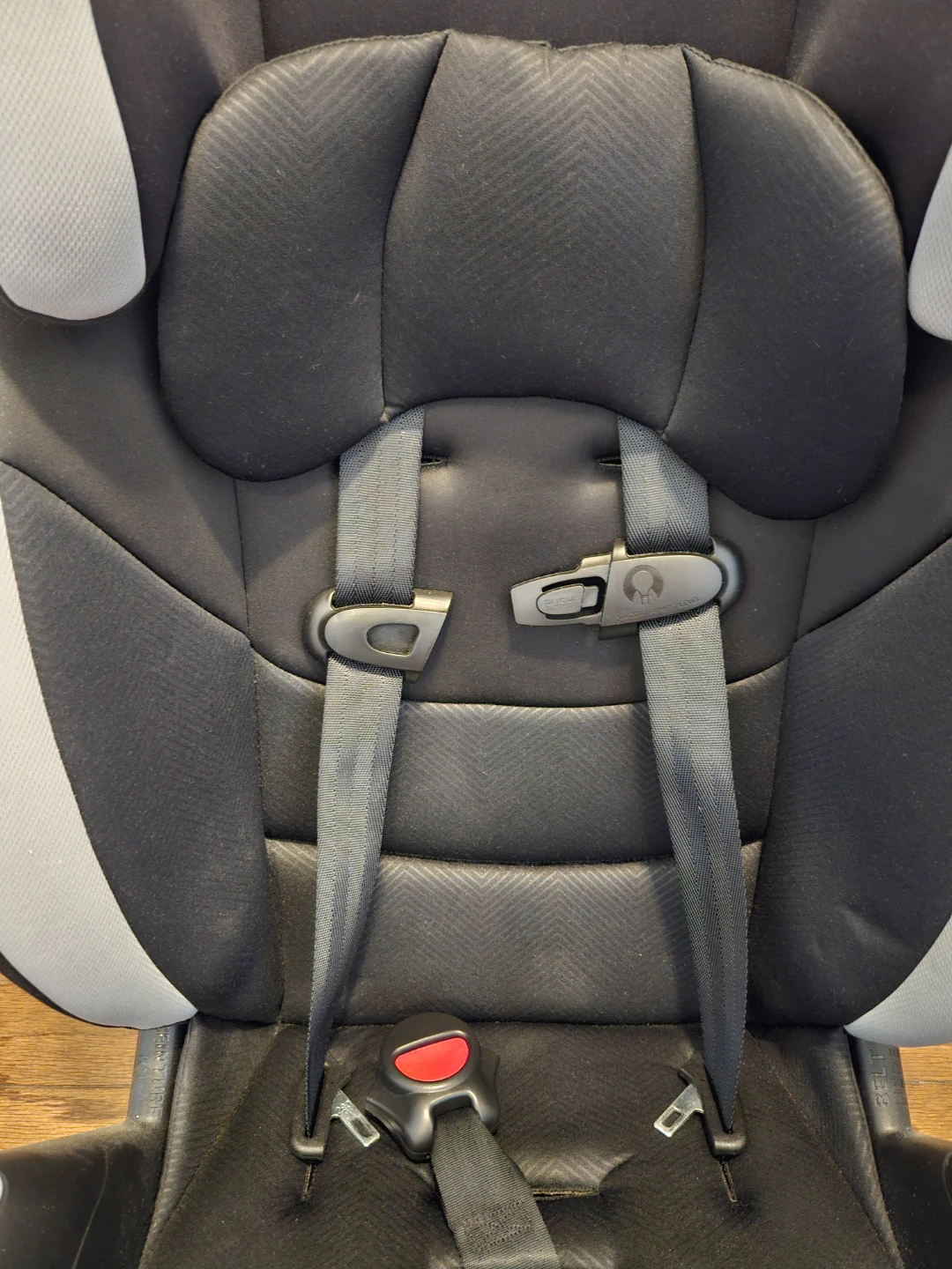 Evenflo Maestro Sport booster carseat - photo 3
