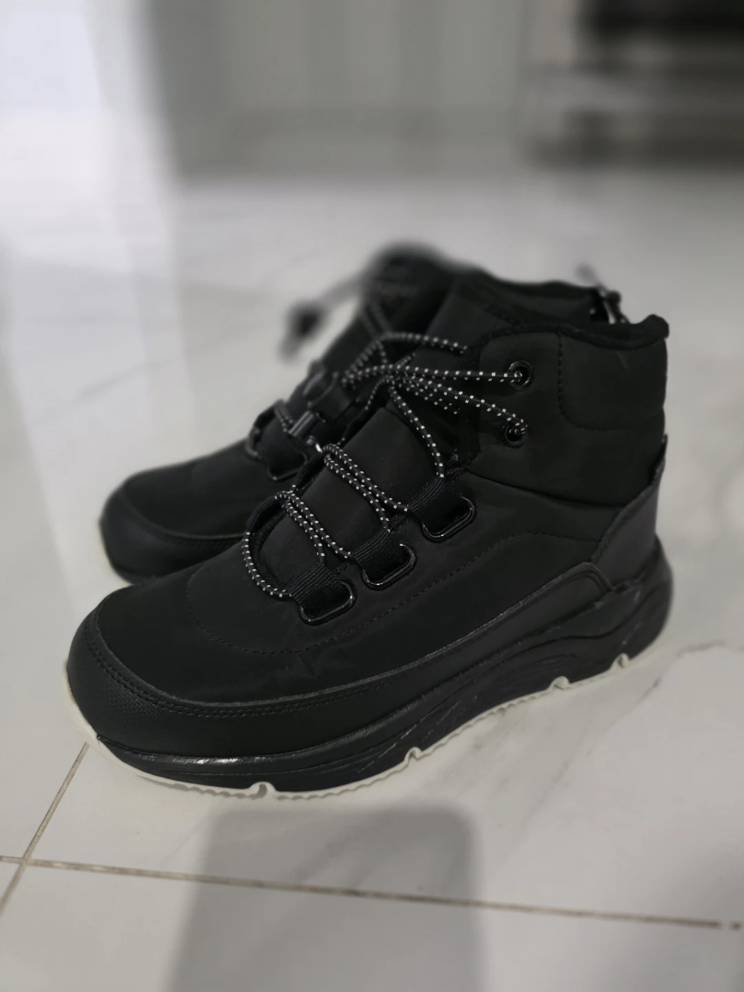 Ladies winter boots