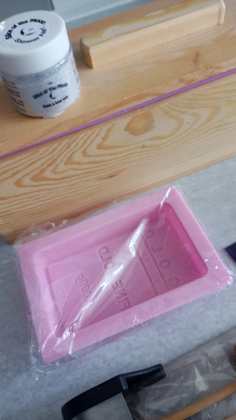 DIY SOAP MAKING KIT - photo 5