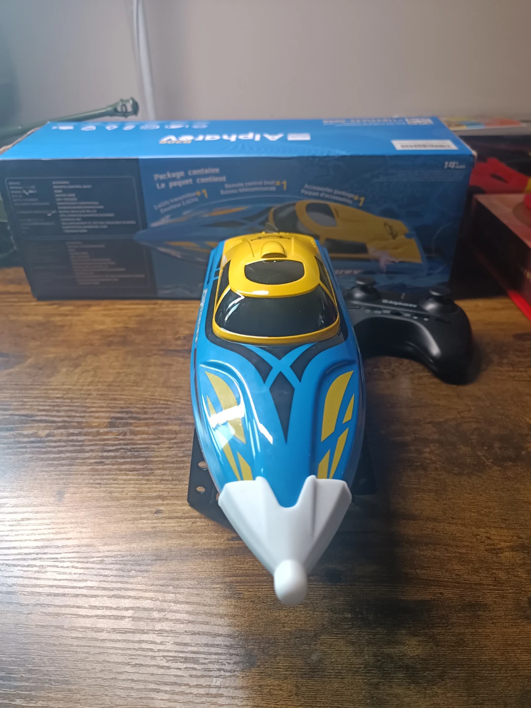 Alpharev R206 Remote Control Boat - photo 3