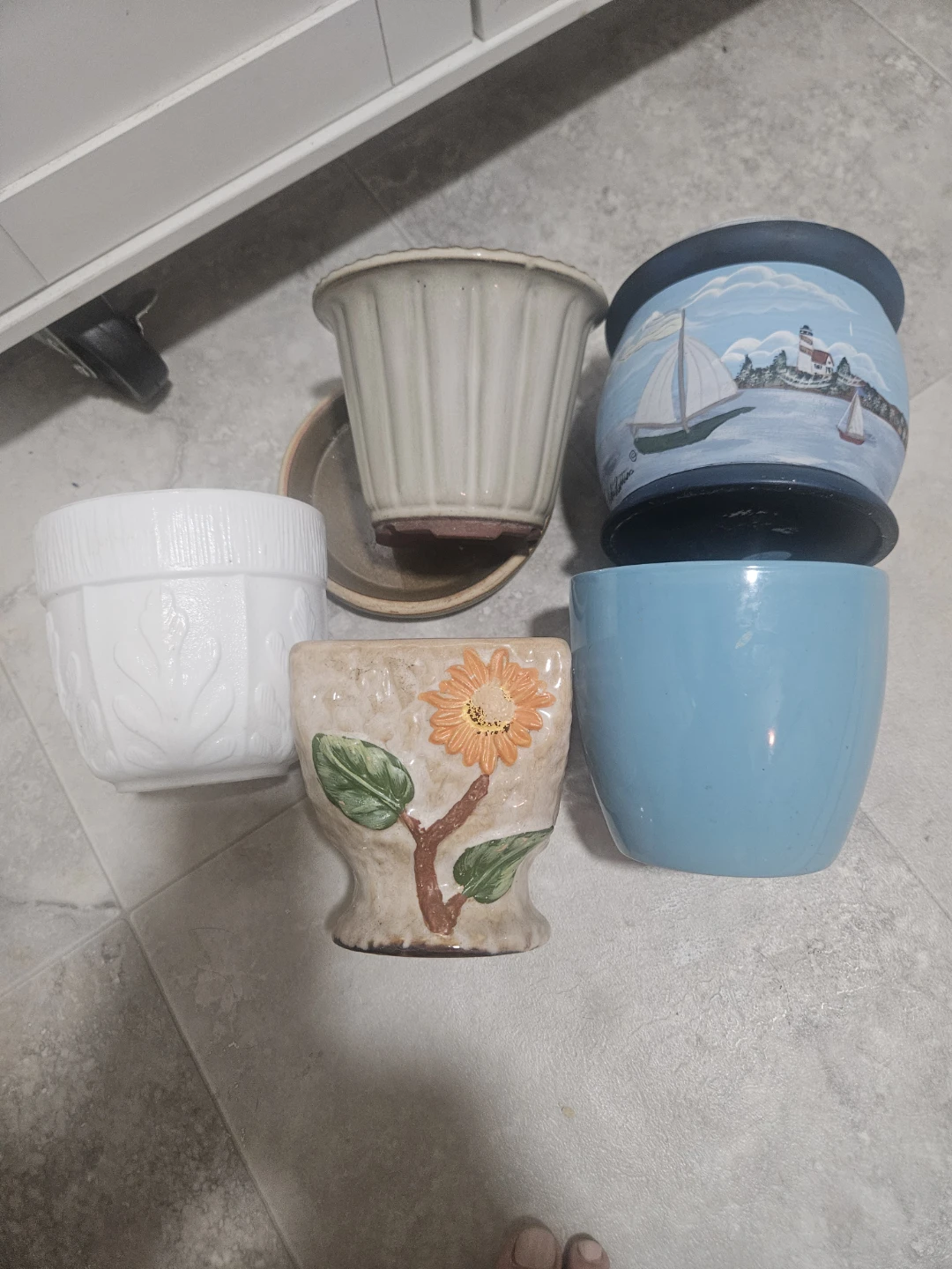 Set of 5 Decorative Ceramic Flower Pots