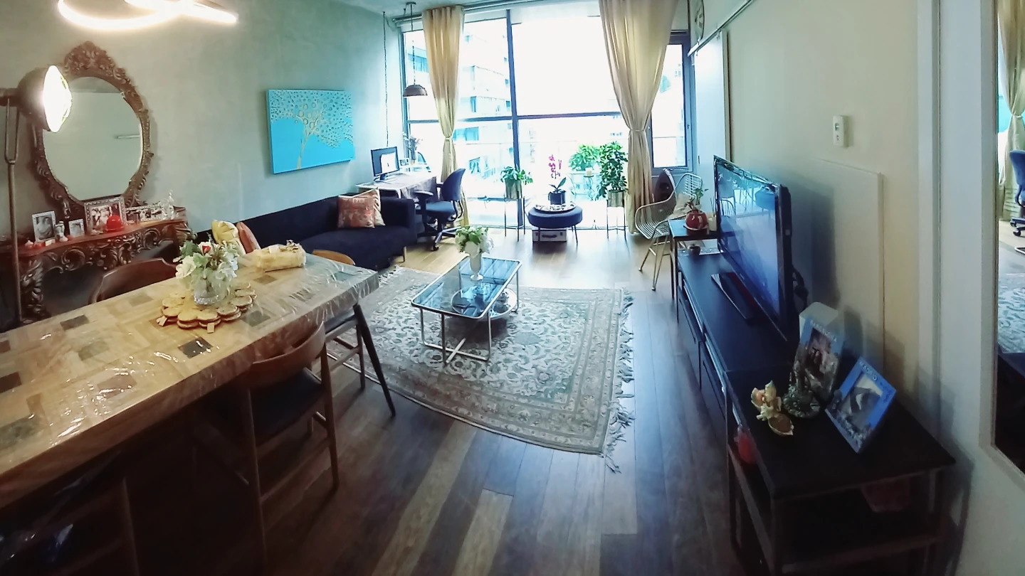 Rent_ Female Roommate - photo 3
