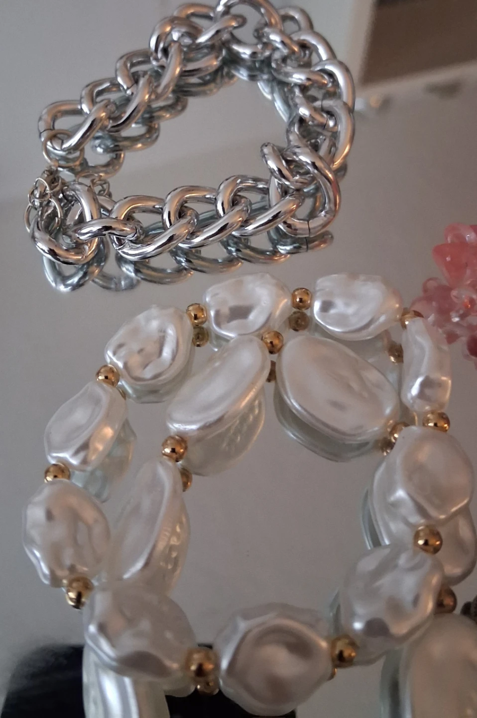 Set of 4 Bracelets and Brooch - photo 3