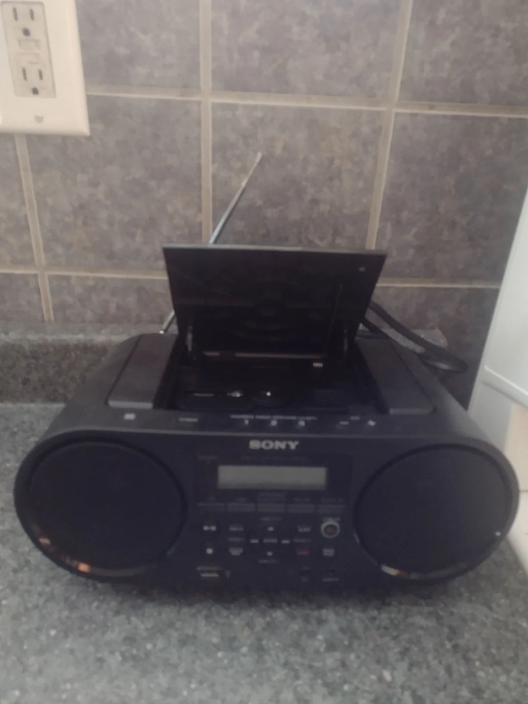 Sony Boombox CD Player/Radio - photo 2