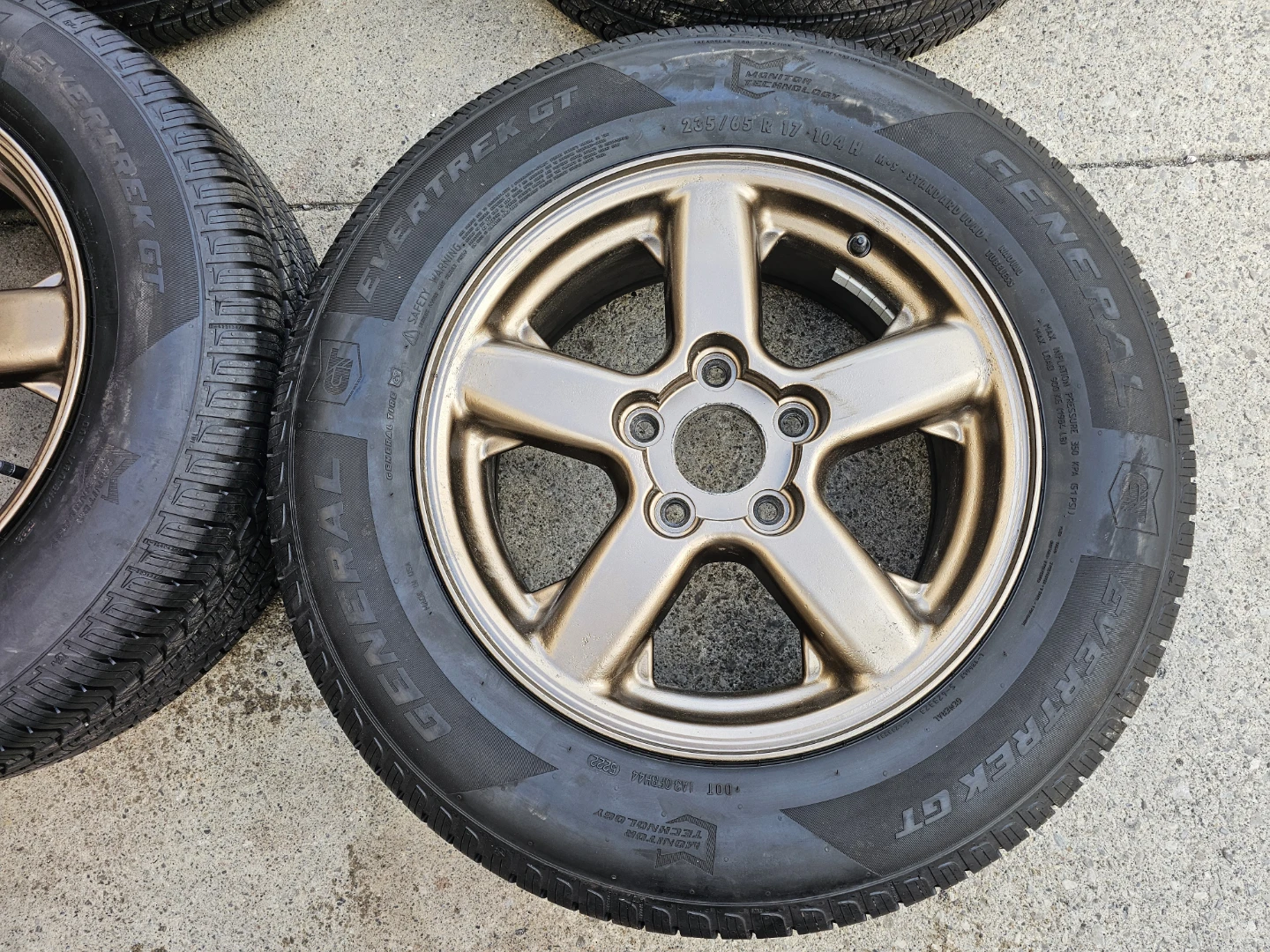 DODGE GRAND CARAVAN ALL SEASON TIRES ON ALLOY RIMS 235/65 R17 - photo 3