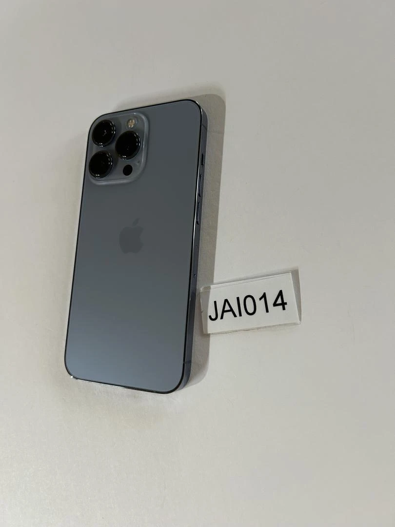 iPhone 13 pro 256GB 100 battery