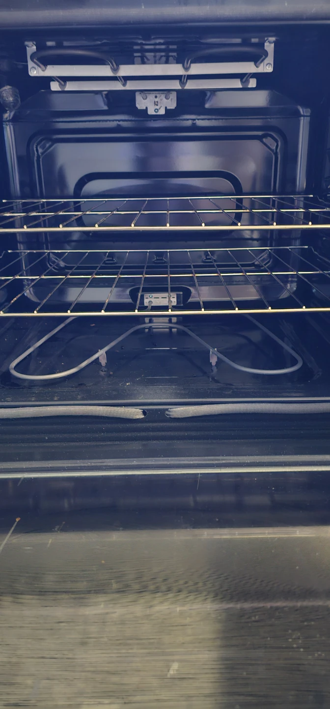 Frigidaire Electric Range - photo 3