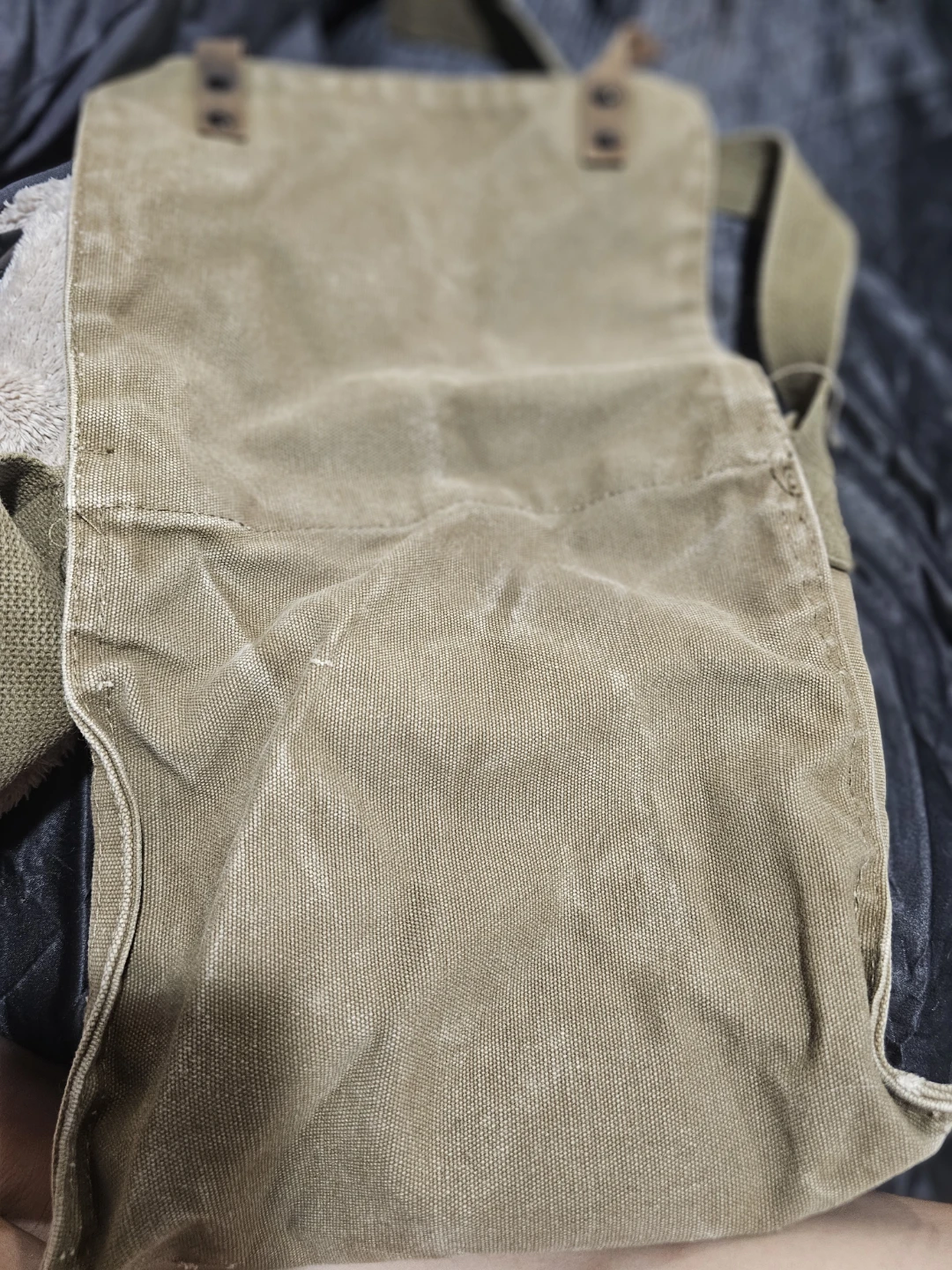 Military green messenger bag - photo 4