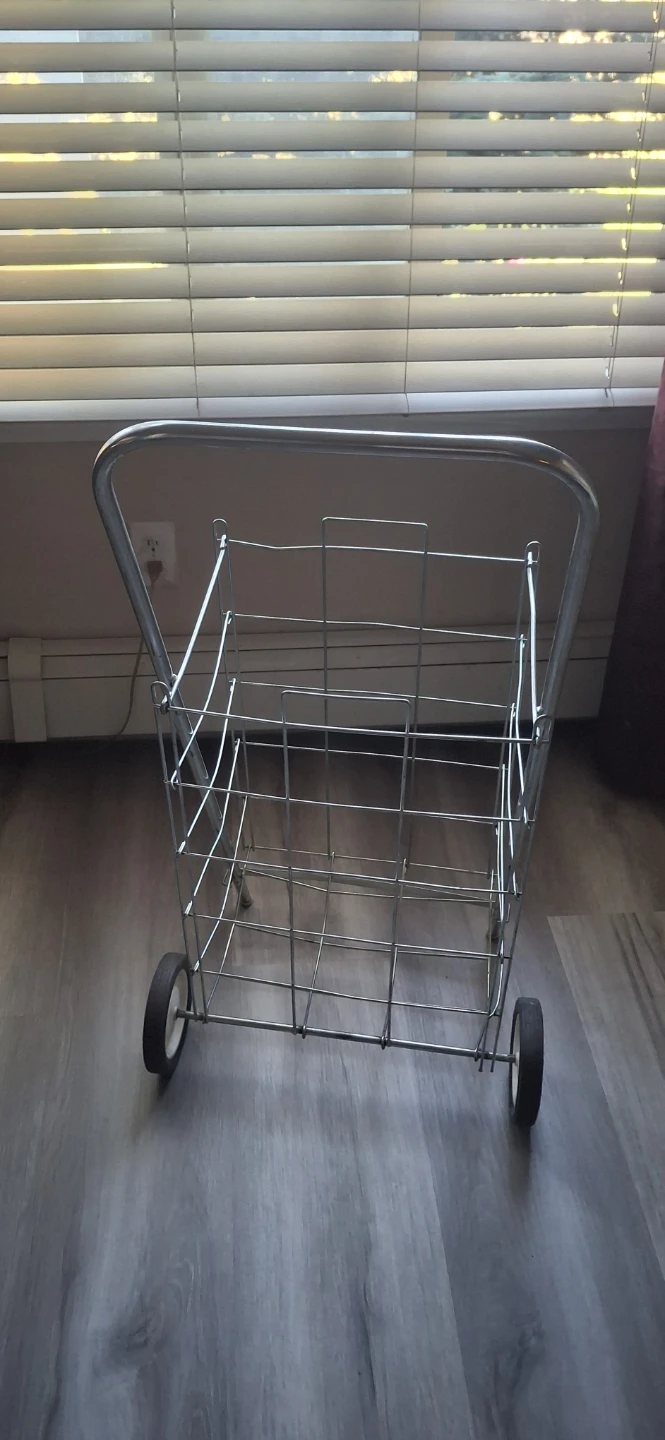 Metal Rolling Shopping Cart - photo 2