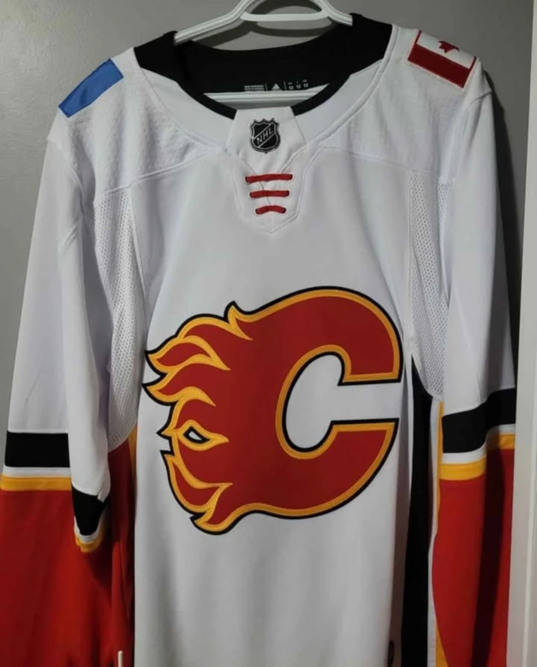 Calgary Flames Jersey Lot - photo 4