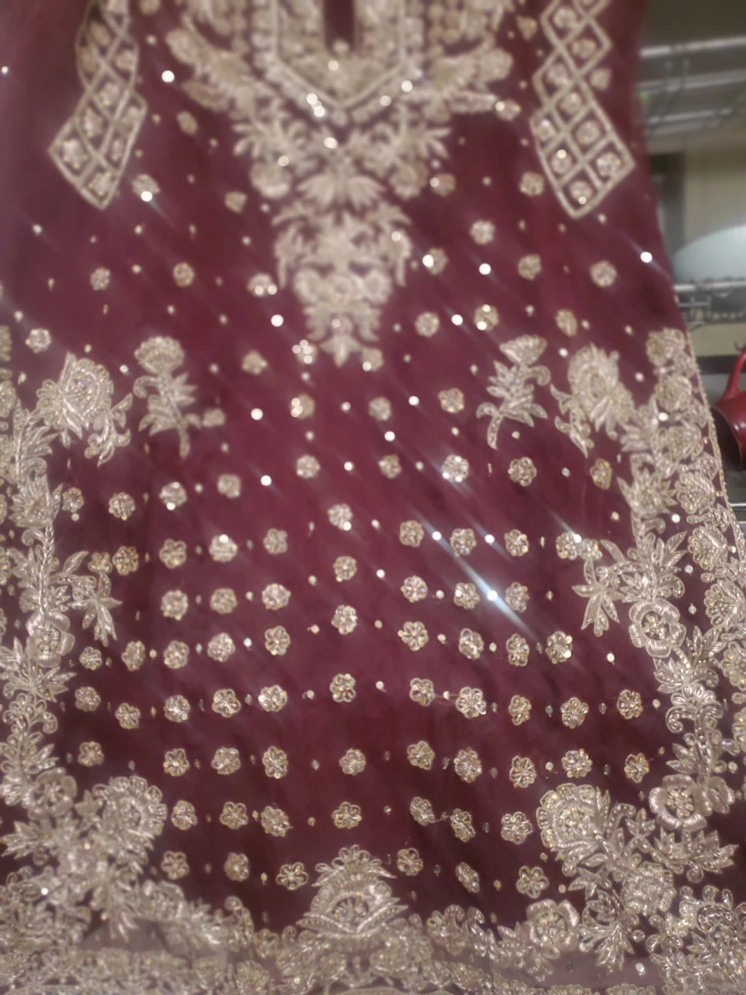 Embroidered Maroon Kurti with Golden Skirt - photo 2