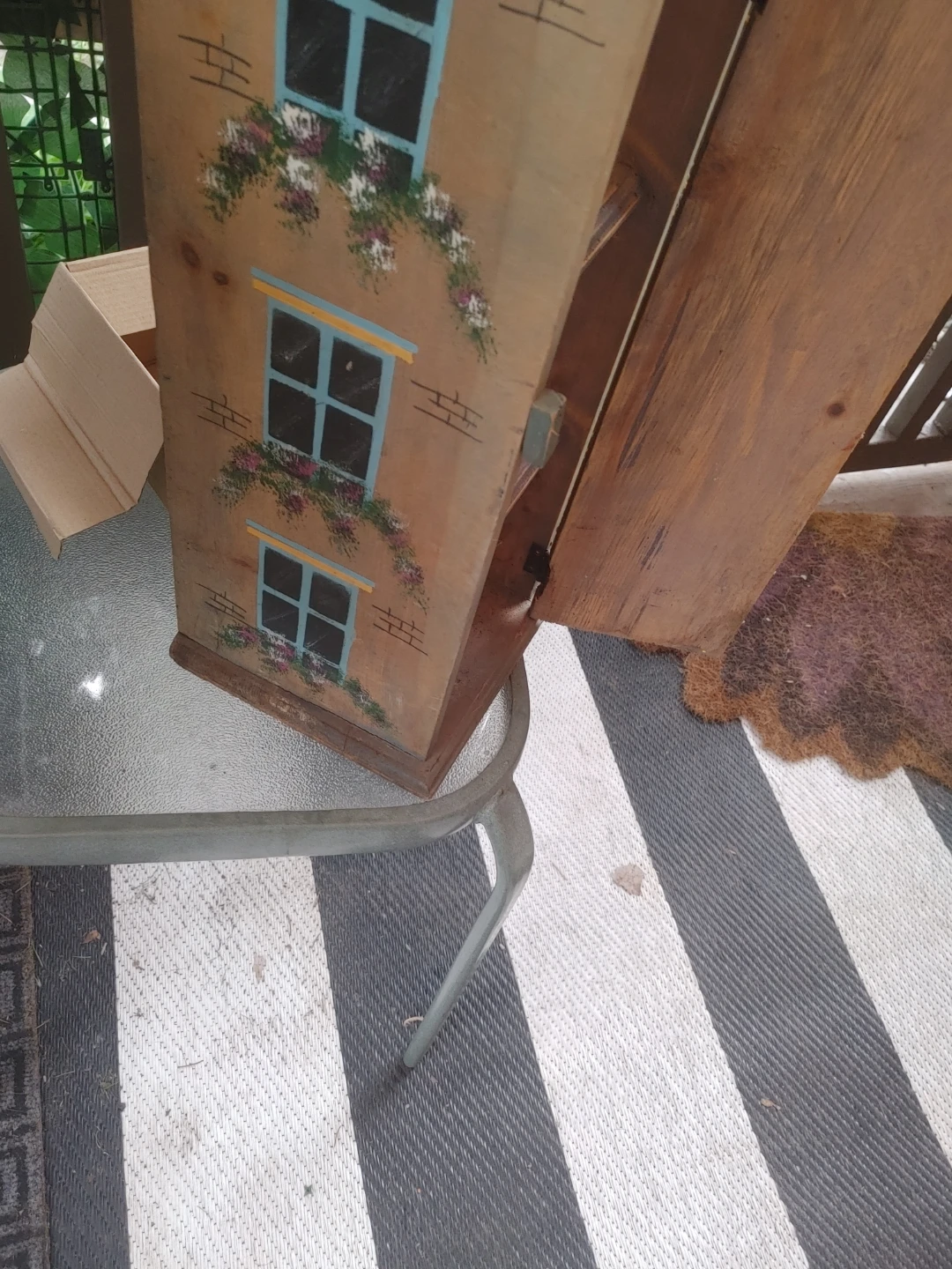 Hand-painted Wooden Wall Cabinet - photo 3