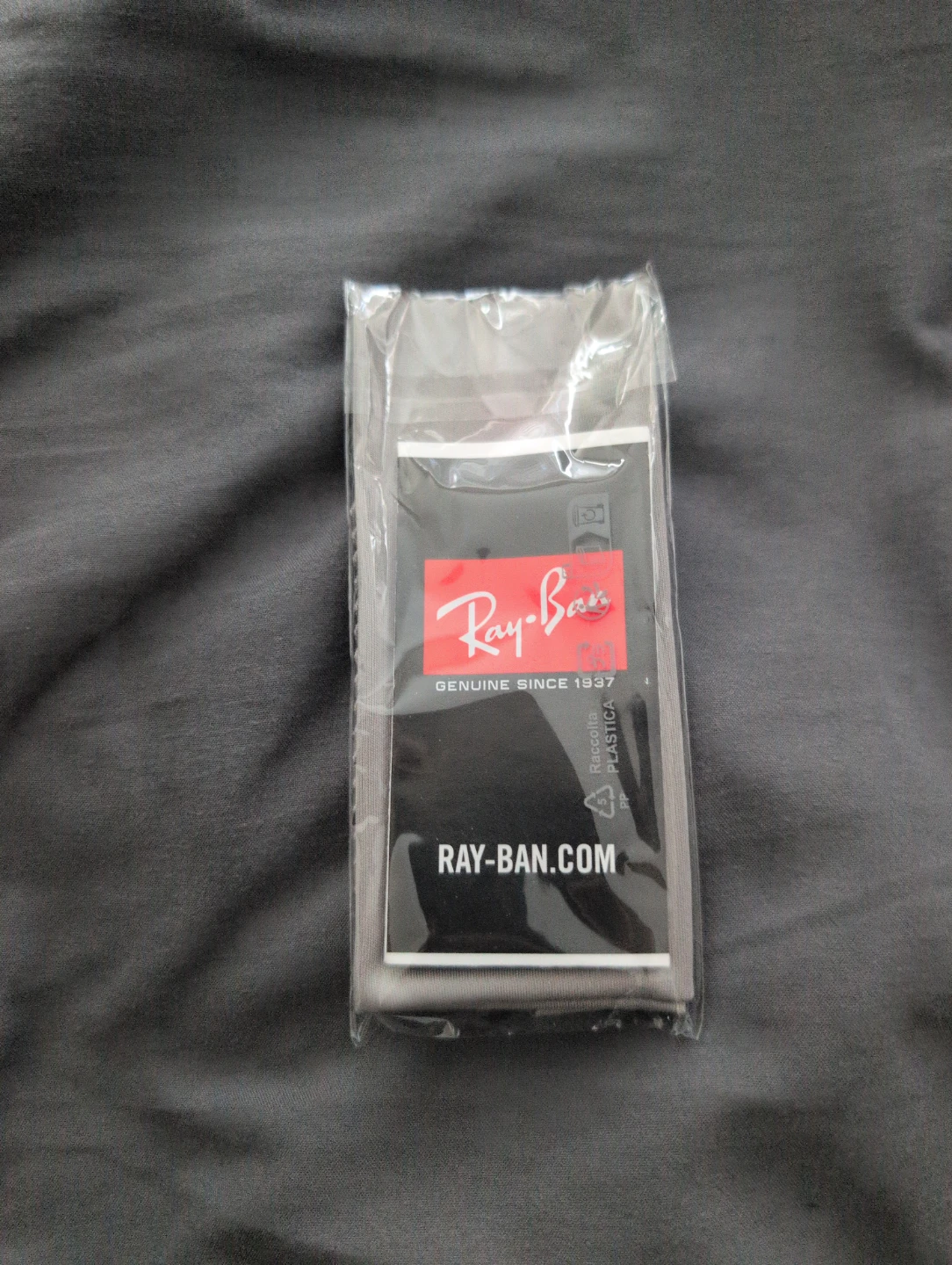 Ray-Ban Wayfarer Sunglasses - photo 5