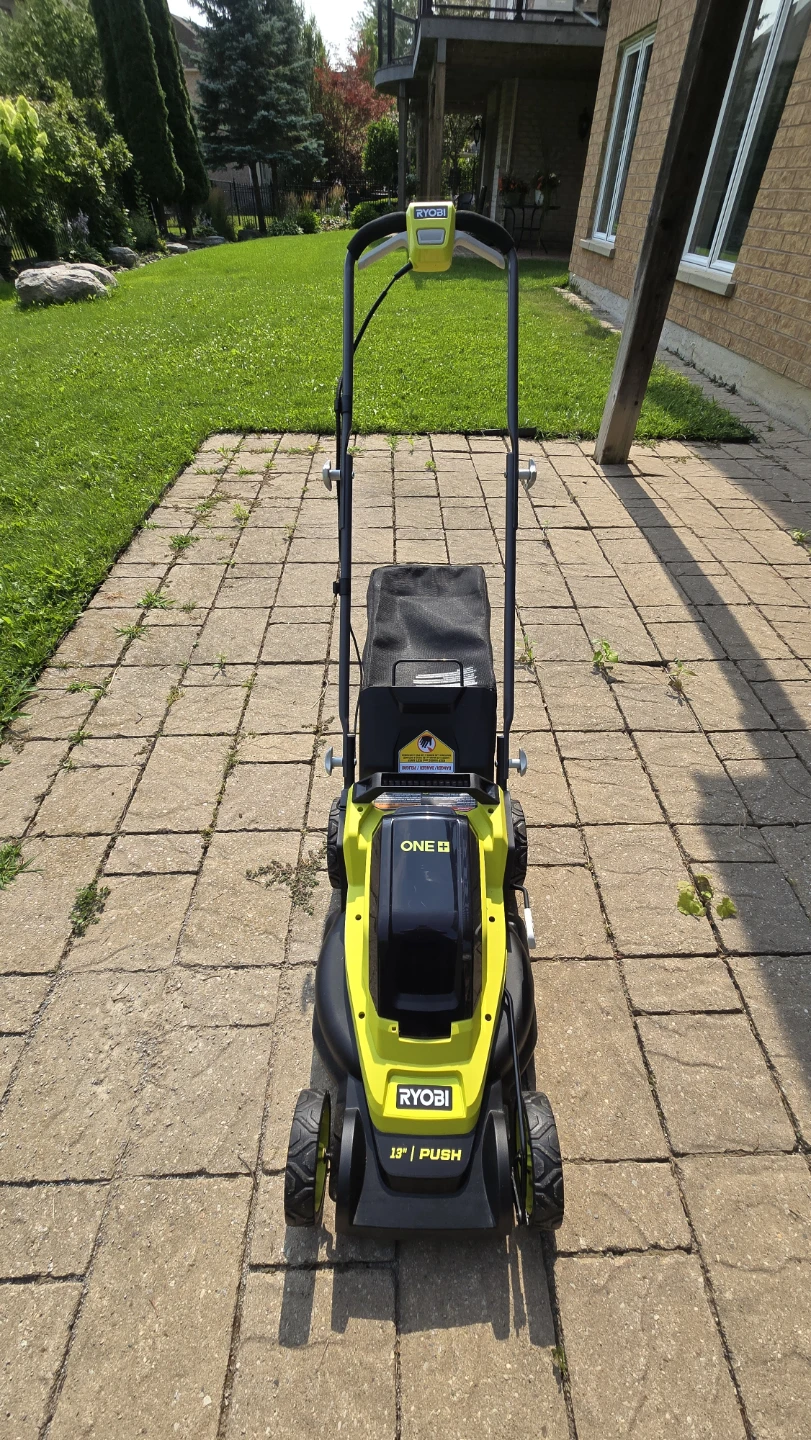 RYOBI 18V ONE+ 13-inch Cordless Battery Push Lawn Mower
