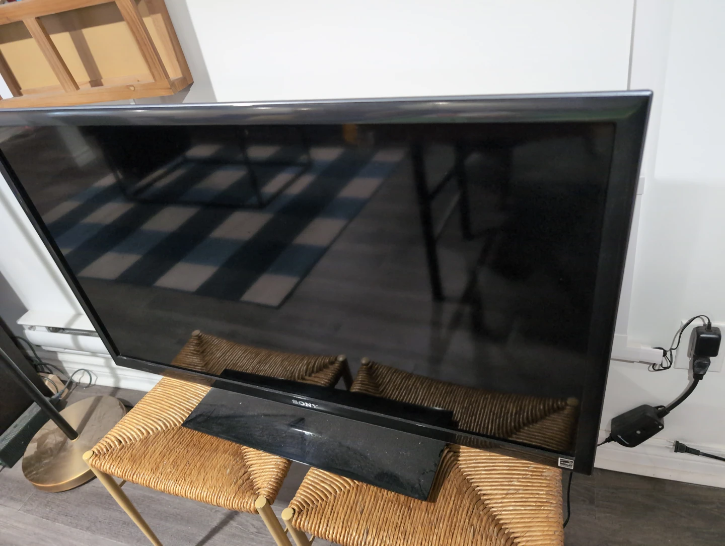 Free! Sony BRAVIA LCD TV - photo 3