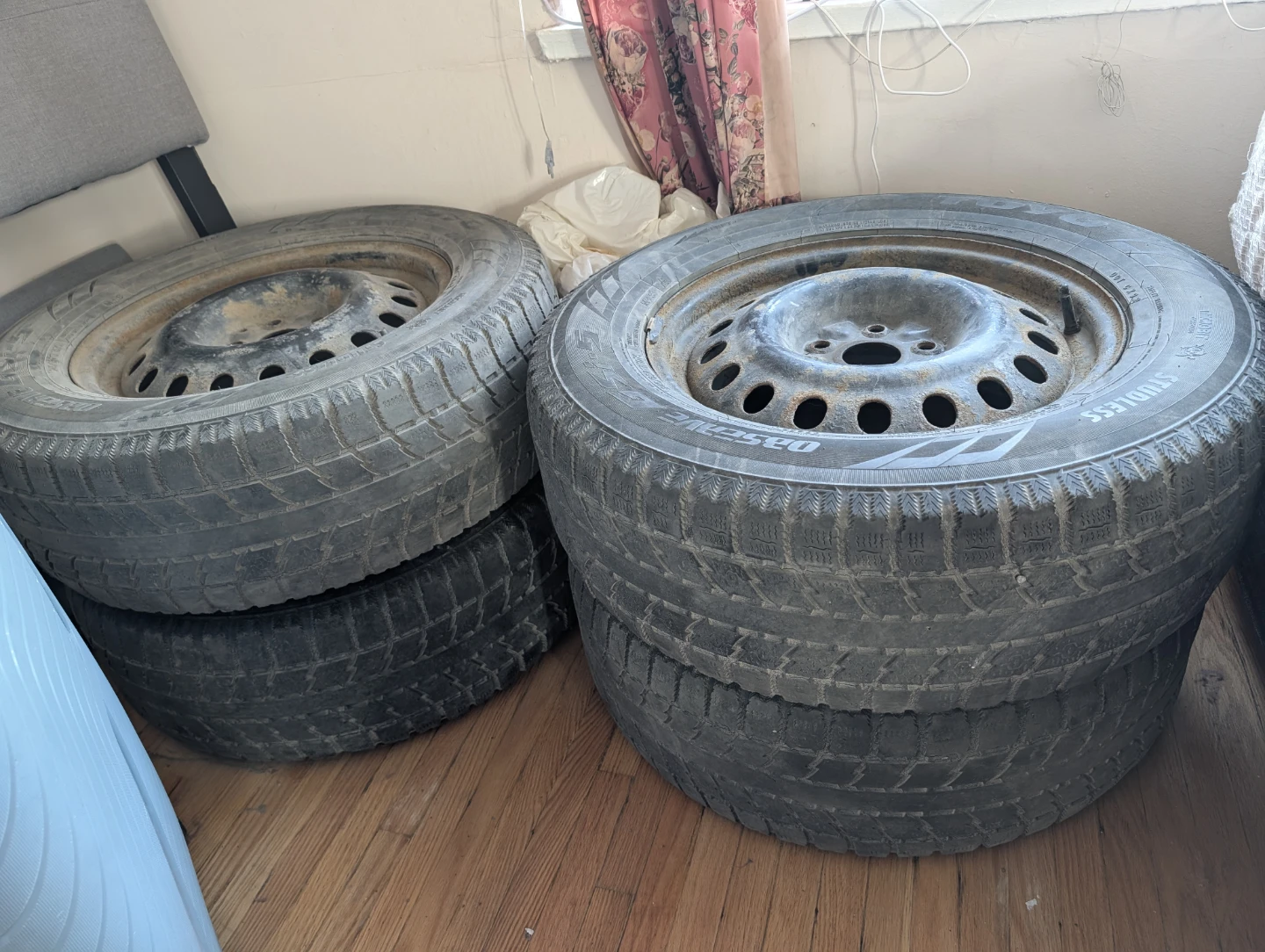 GSI-5 Tire Set with Rims - 245/65R17