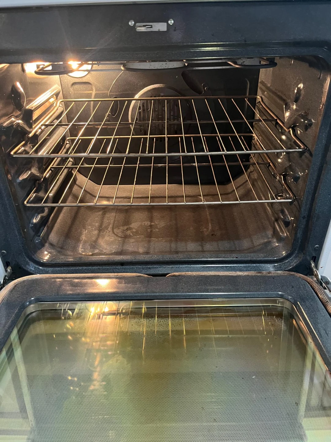 GE 30" free standing stove - photo 3