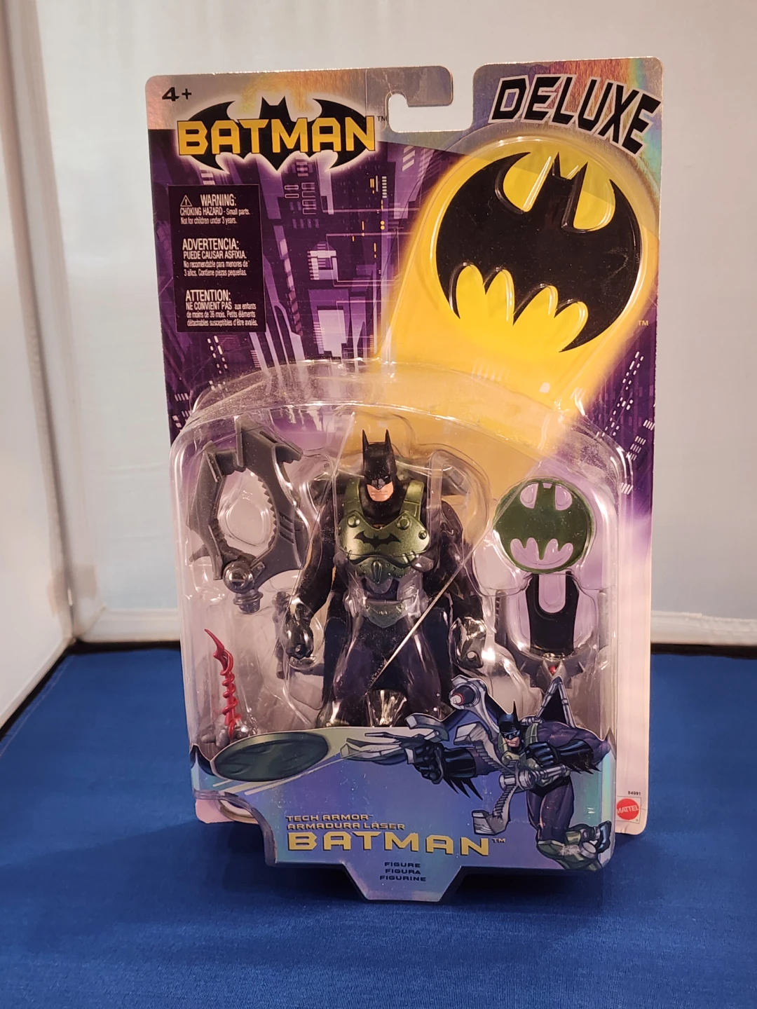 New! Batman Deluxe Tech Armored Laser Figure - photo 3