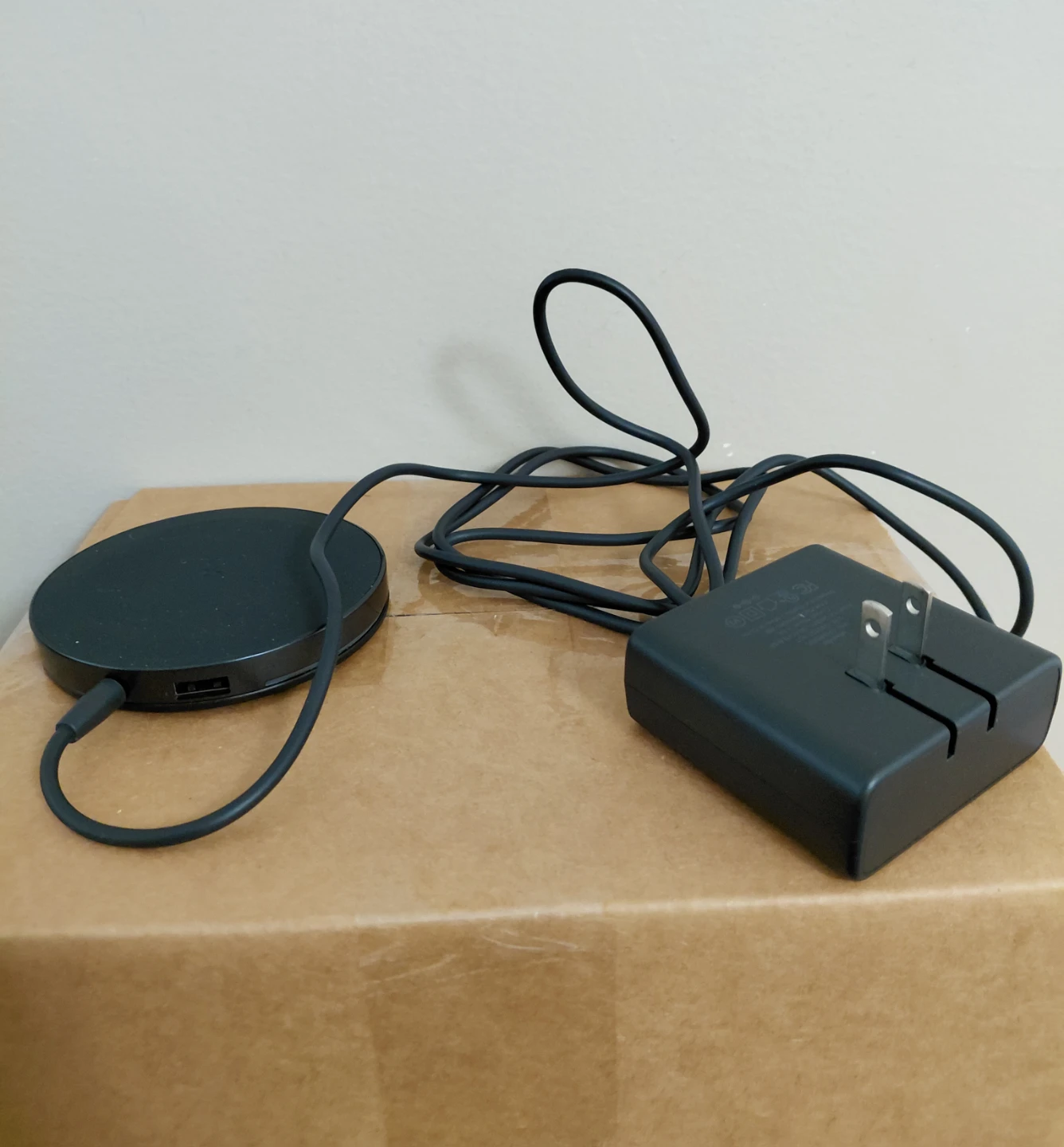 Ubiolabs Wireless Charger and Power Adapter