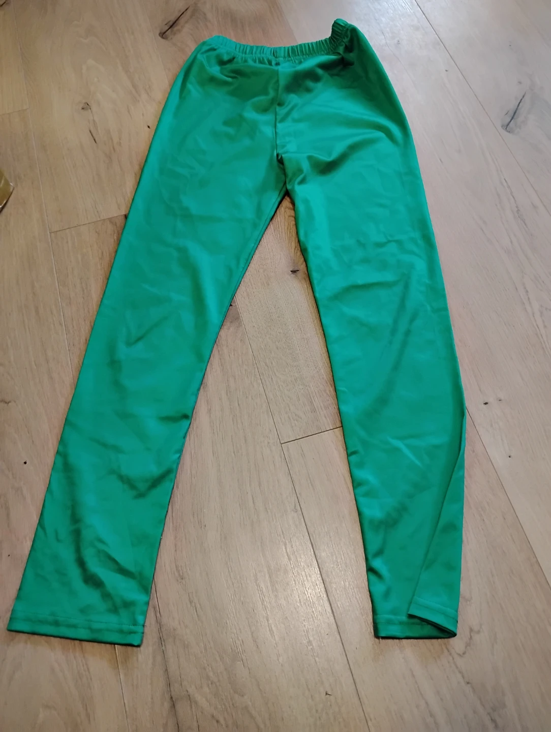 Kids Peter Pan Costume Set for 9 to 10 year old boys. - photo 4