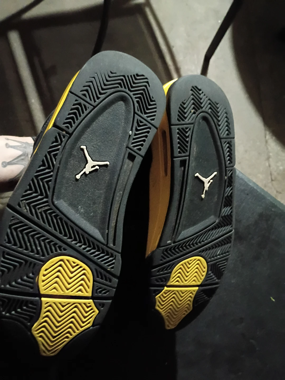 Air Jordan 4 "Lightning" Sneakers