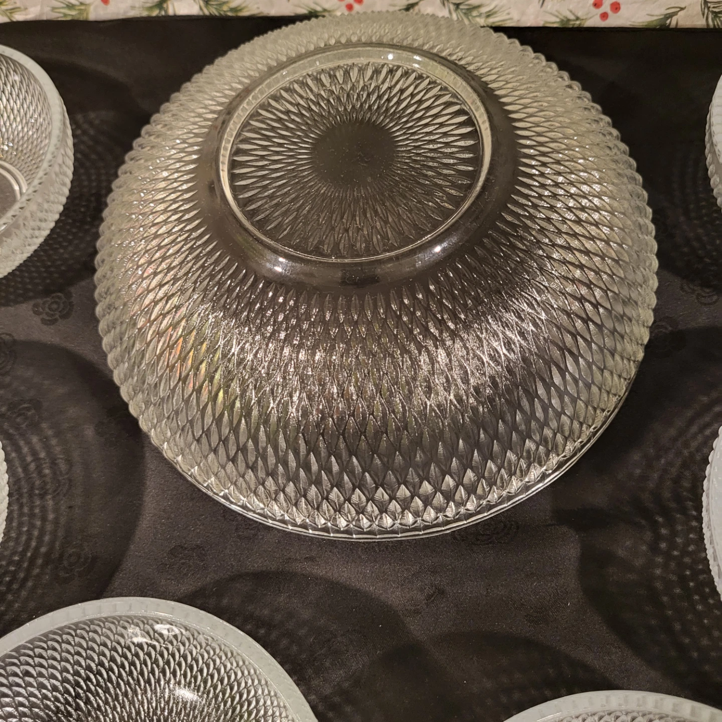 Vintage Diamond Pattern Glass Bowl Set - photo 3