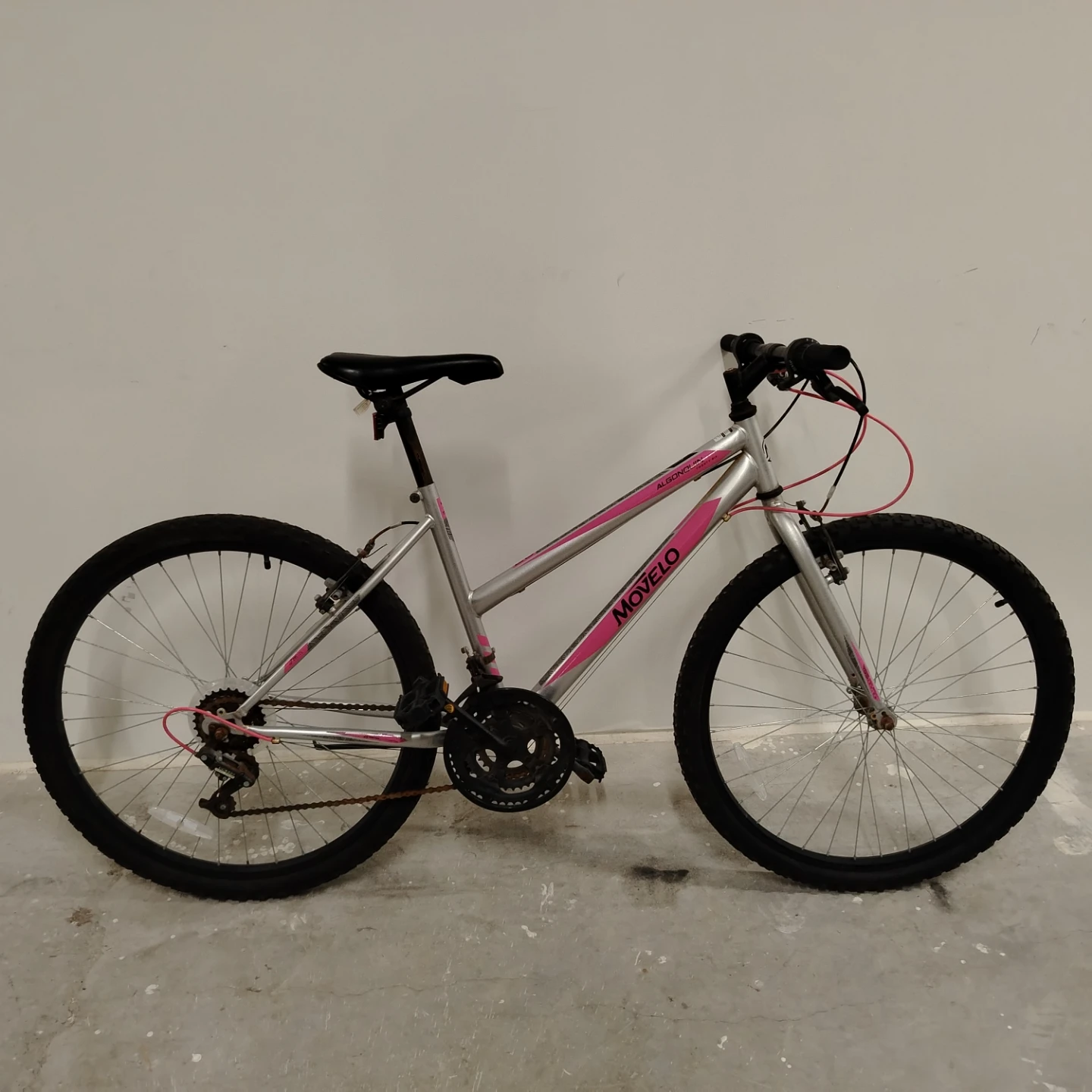 Movelo Mountain Bike