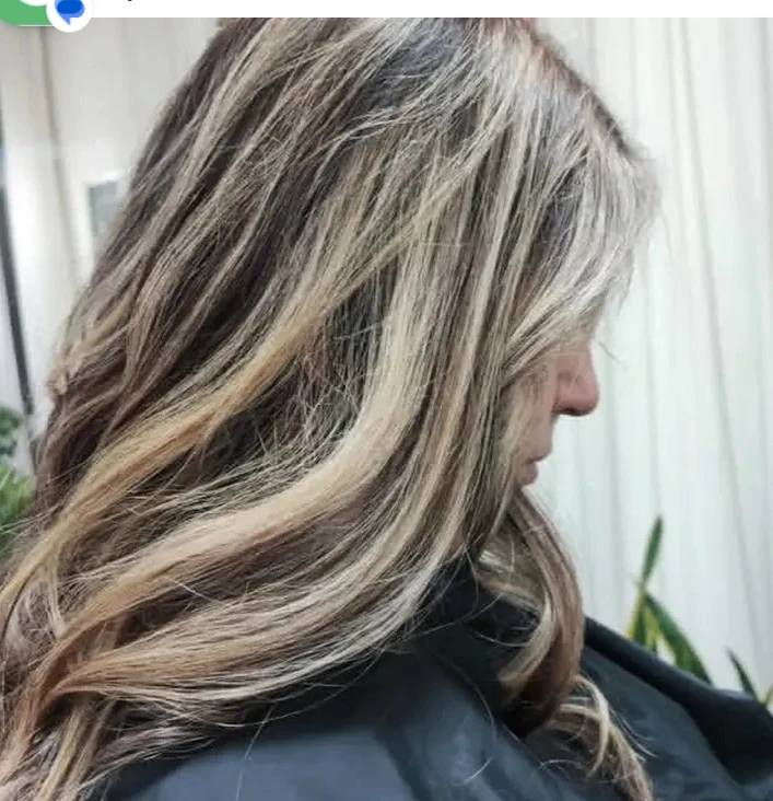Wavy Hair Extensions and Color - photo 2