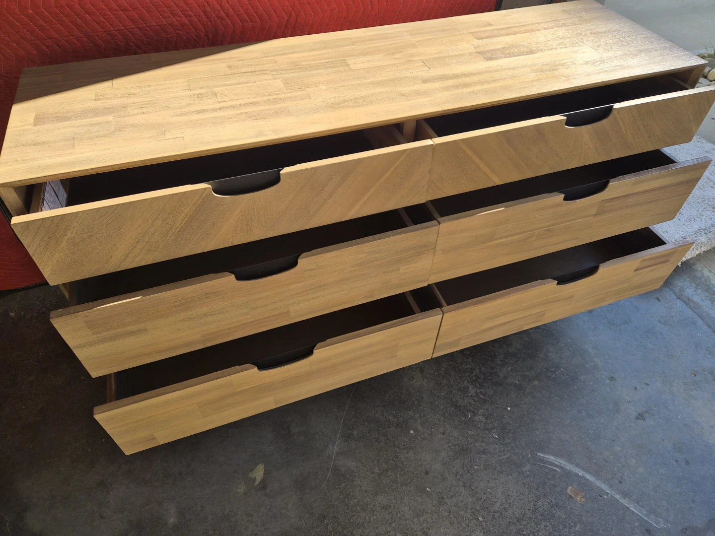 Wooden Dresser with 6 Drawers