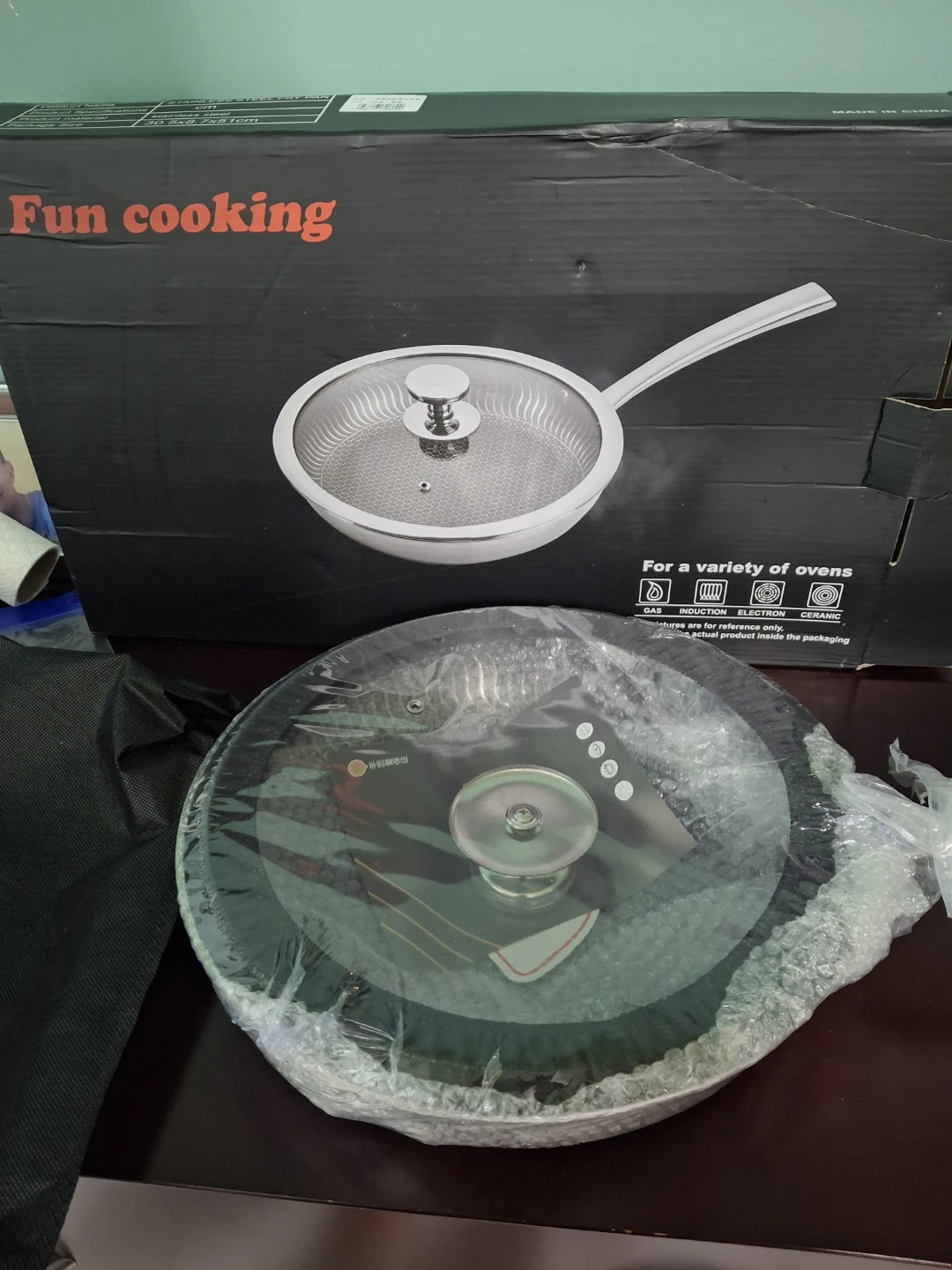Fun Cooking Stainless Steel Fry Pan with Lid