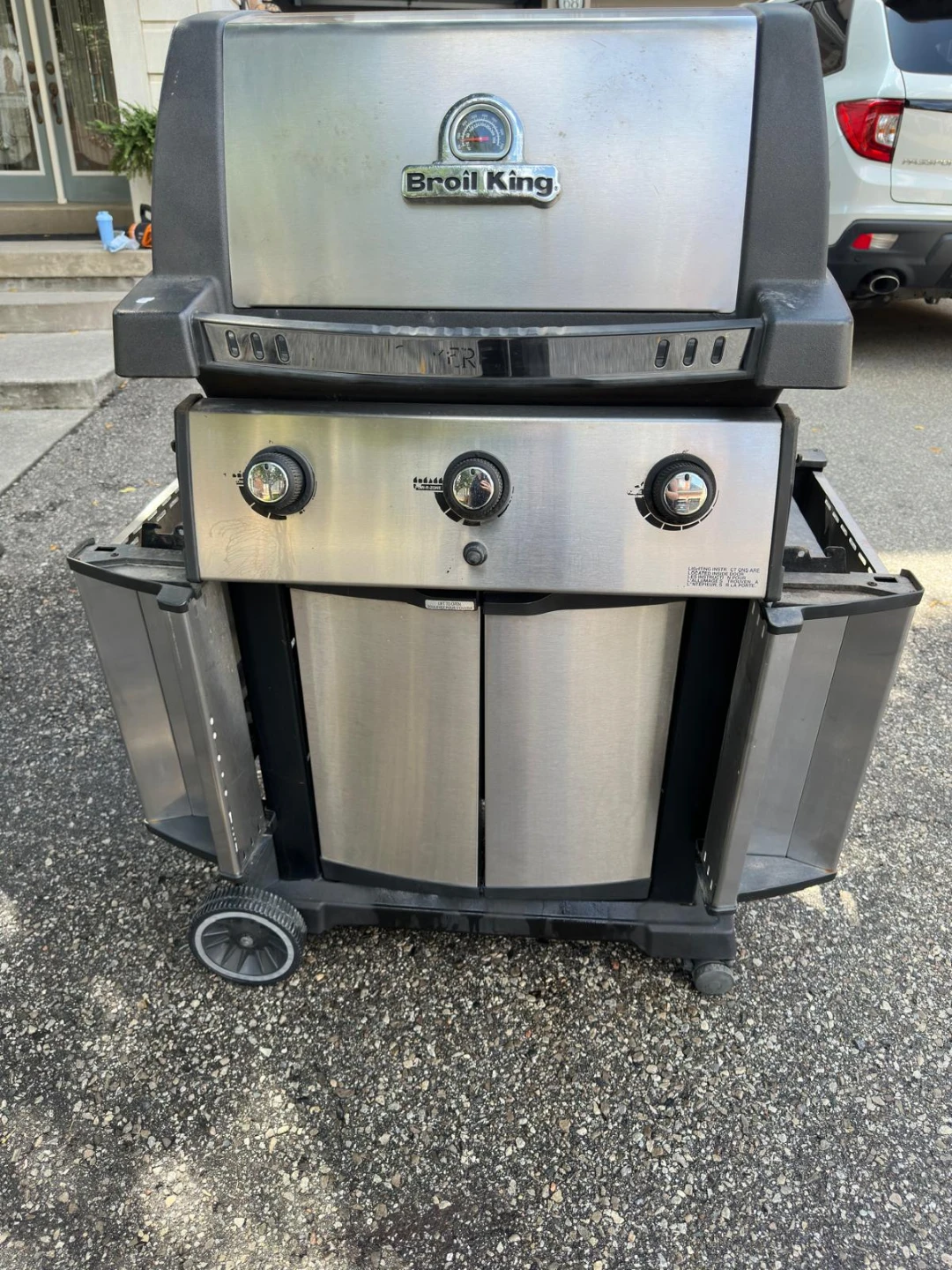 Broil King Gas BBQ Grill - photo 5