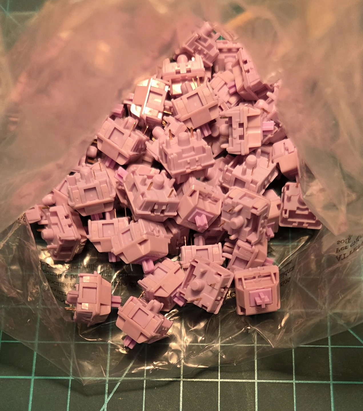 81 HMX Violet Linear Switches - photo 3
