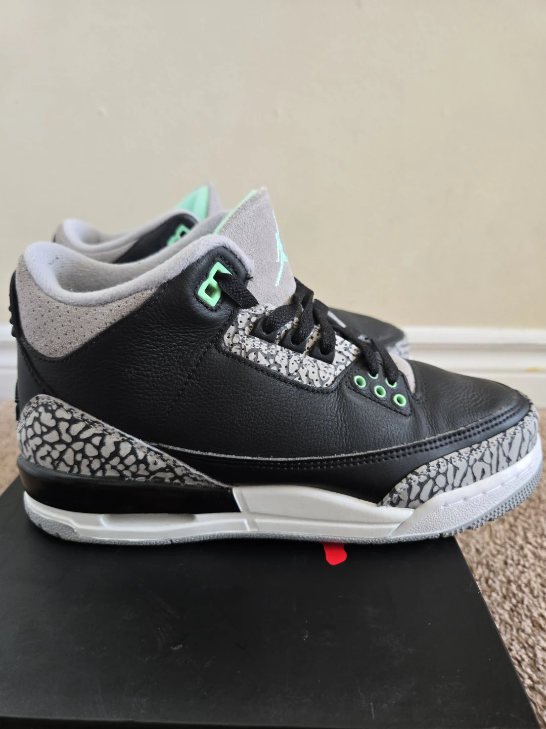 6Y Jordan 3 Retro WORE 2 TIMES - photo 4