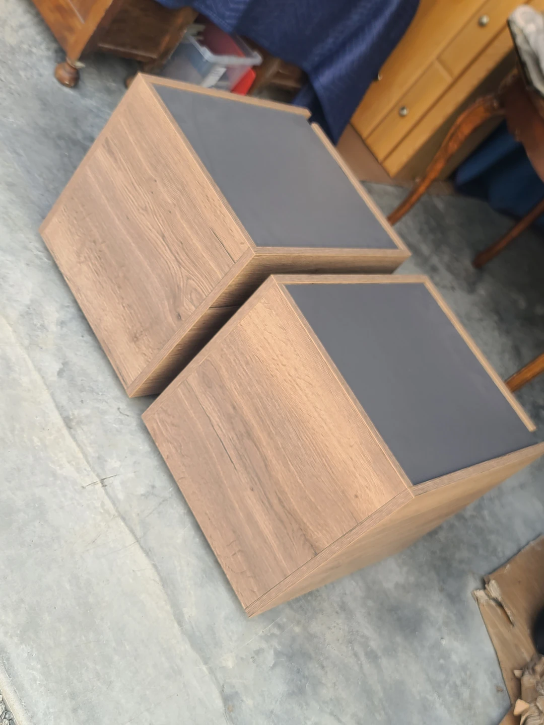 Pair of Alf DaFre Italian Nightstands - photo 2