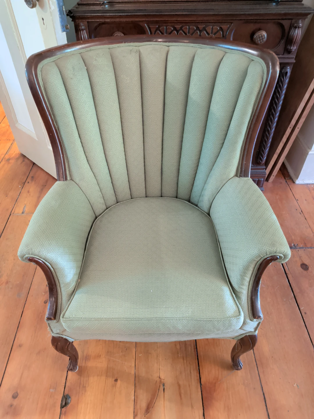 Vintage Accent Armchair - photo 2