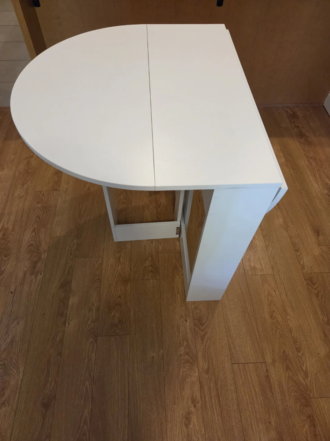 White Drop Leaf Table - photo 5