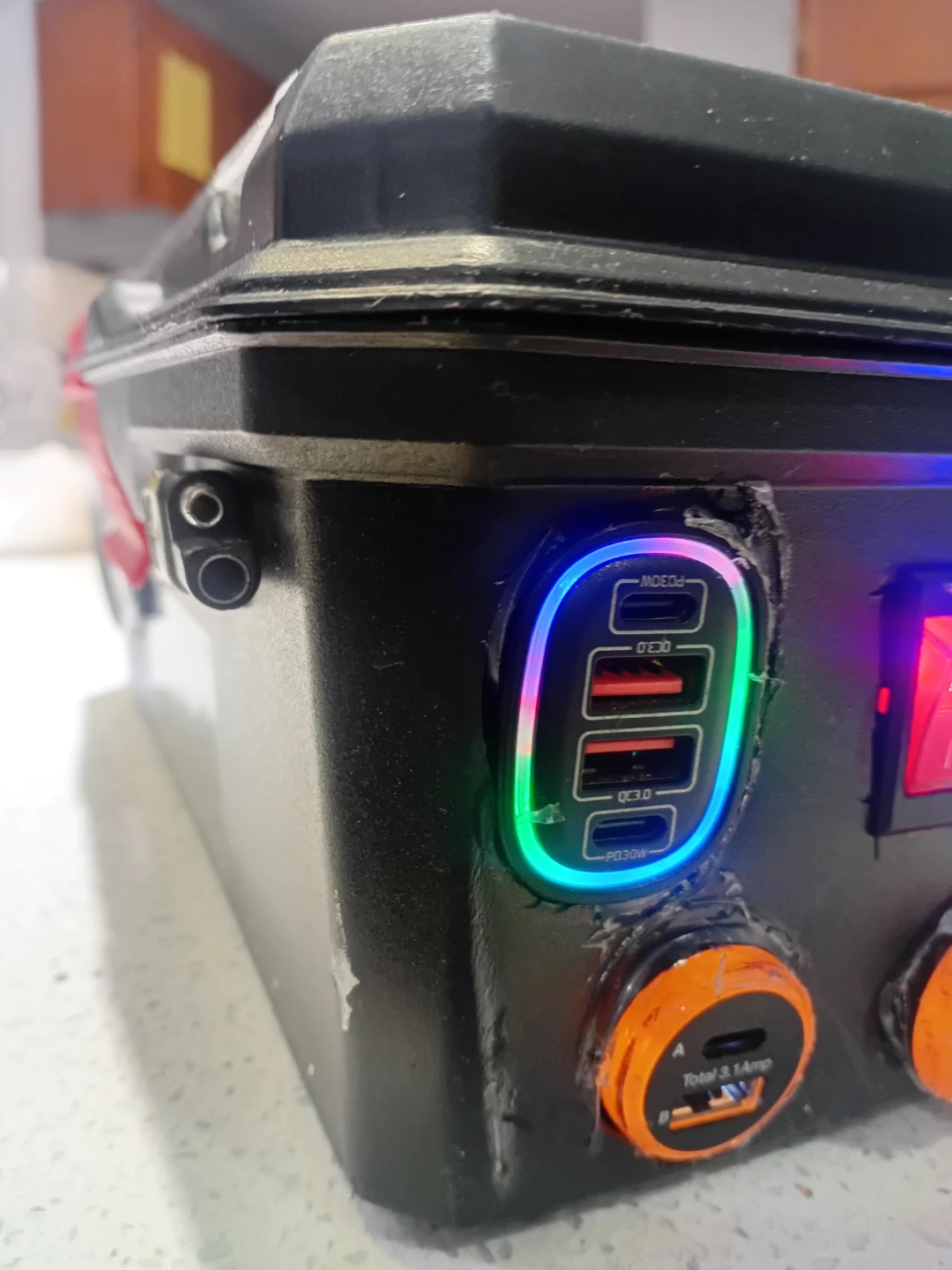 Portable Power Station with USB Ports - photo 4