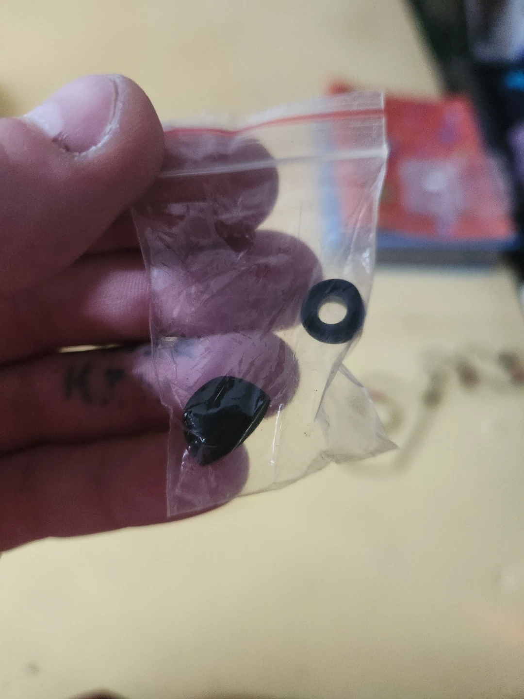 Sentry In-Ear Earbuds with extra in-ear pieces - photo 4