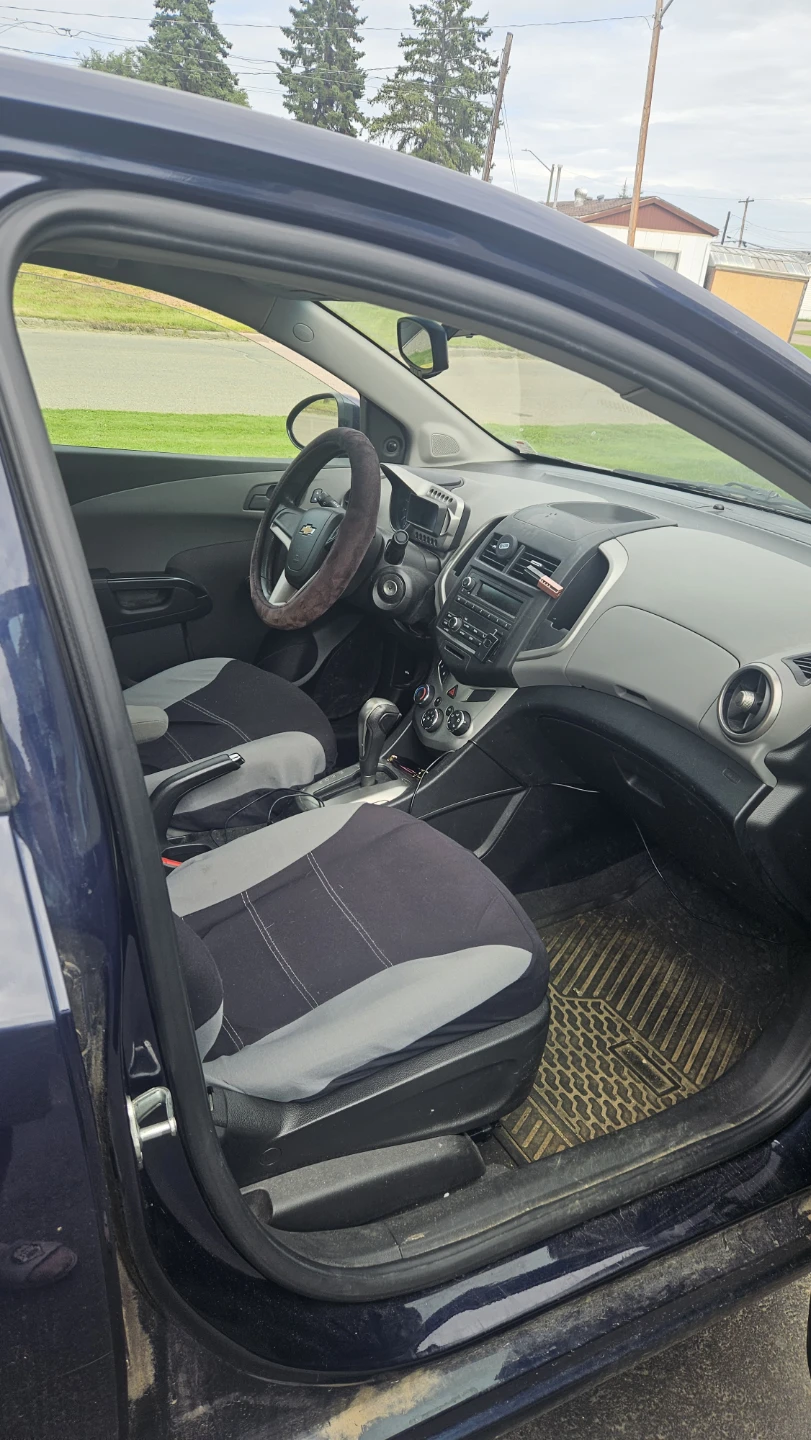 2015 chevy sonic sedan lt - photo 4