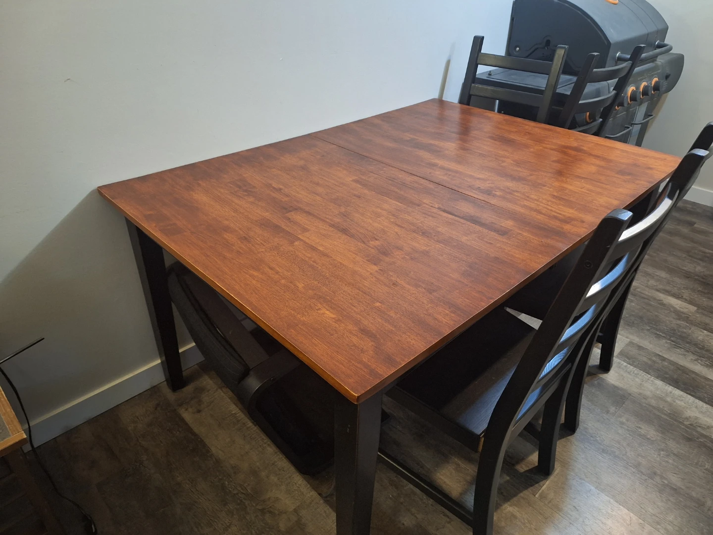 Dining Room Table *NEED GONE ASAP*