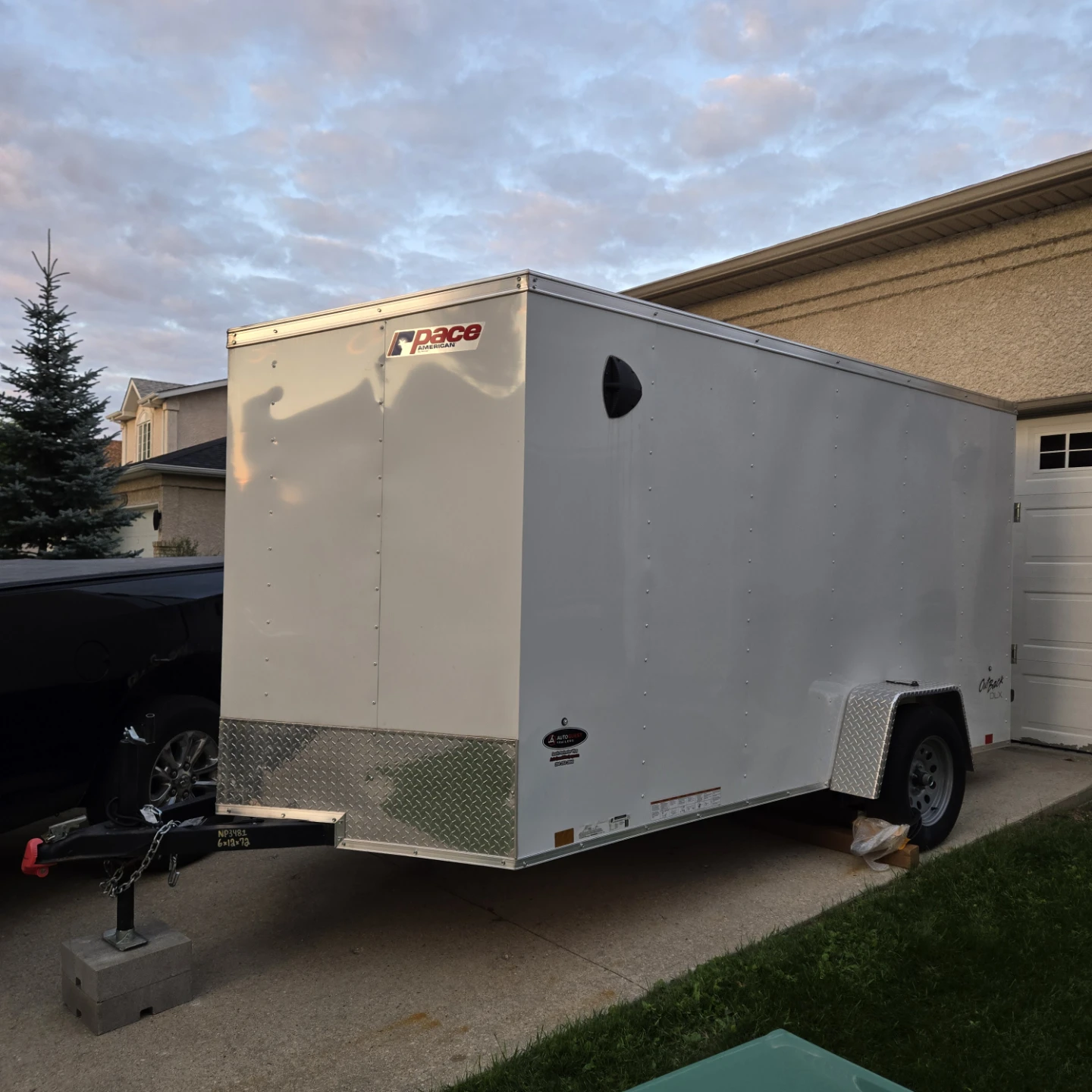 Pace v-nose trailer 6x6x12 - ramp door